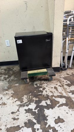 Midea black mini fridge