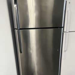 Refrigerator Frigidaire 30”