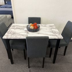 Dining Set 
