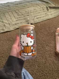 hello kitty cup with straw