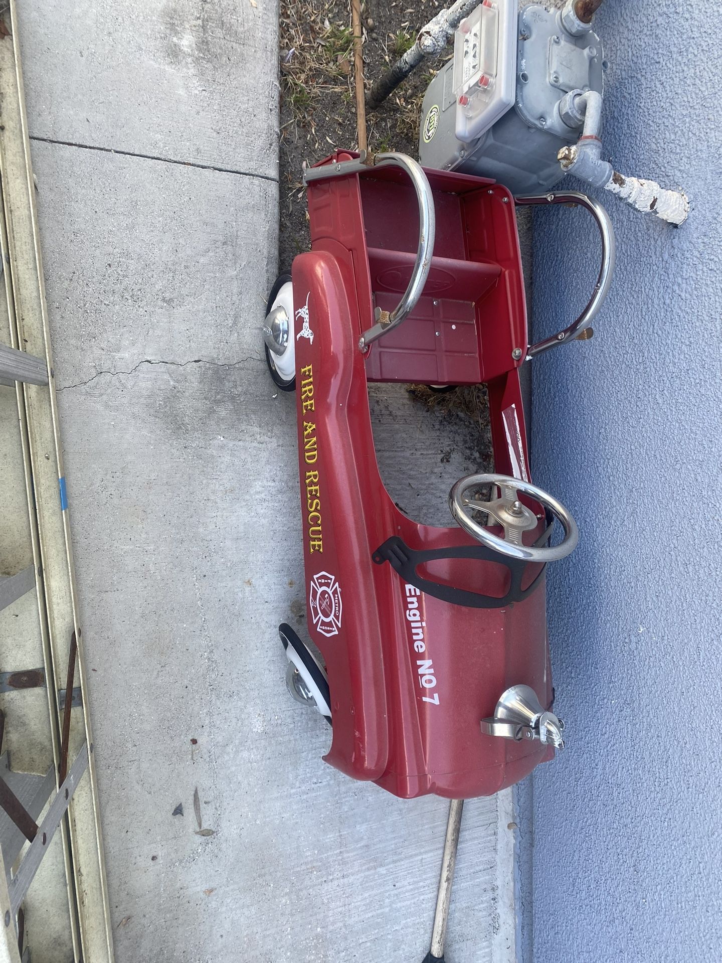 Pacific Cycle By Instep Toy Pedal Fire Truck Engine 7 Fire And Rescue