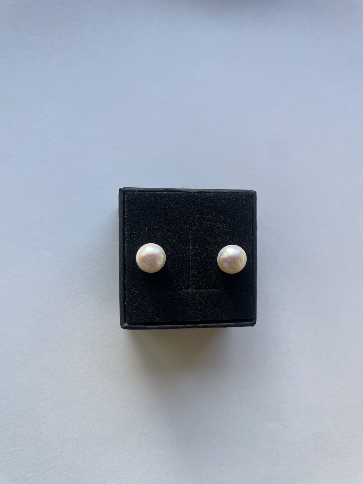 8mm Freshwater Pearl Stud Earrings – 925 Silver