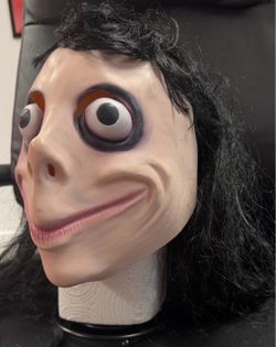 Momo Mask