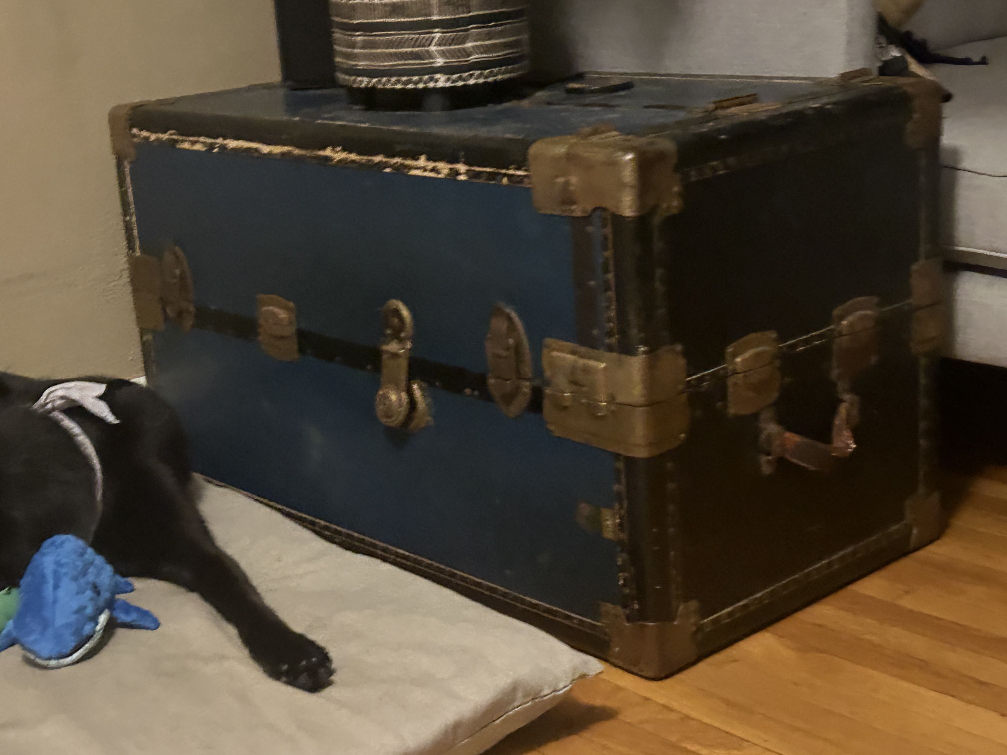 Steamer trunk