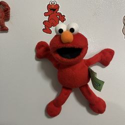 7 Inch Elmo Plush With Magnet Hands And Feet