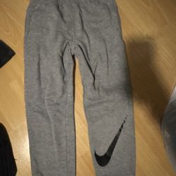 Boys Kids Nike Sweats $10