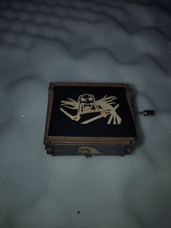 Engraved Wooden Hand Crank Music Box