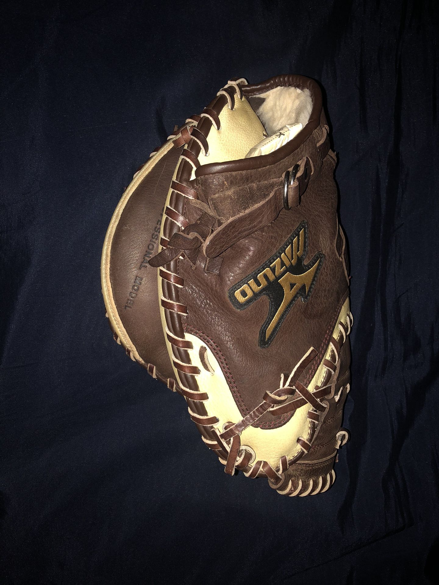 Mizuno Franchise GXC93 Pro Scoop Catchers Mitt Baseball Glove RHT