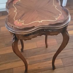 Antique Mahogany Marquetry Table