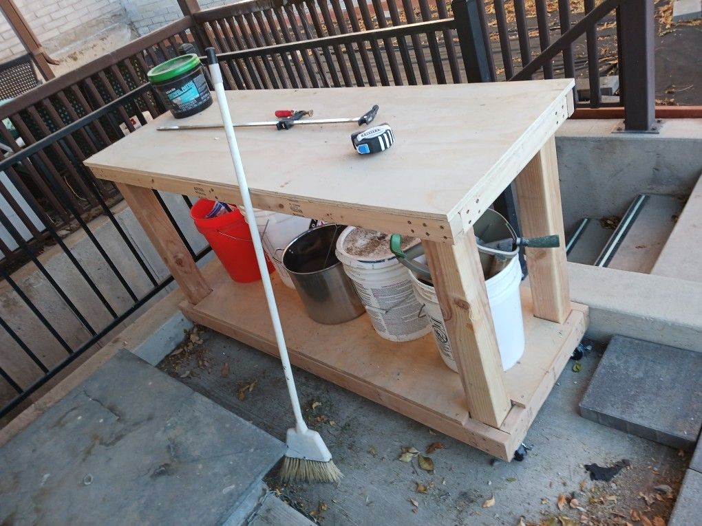 Wood Work Bench With Wheels