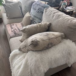 3 seater couch, almost new