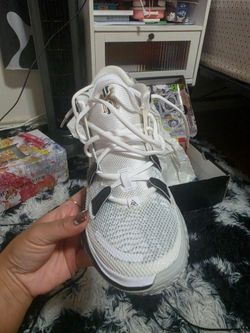 Nike White Kyrie 7 NIB