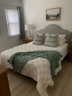 Queen bed