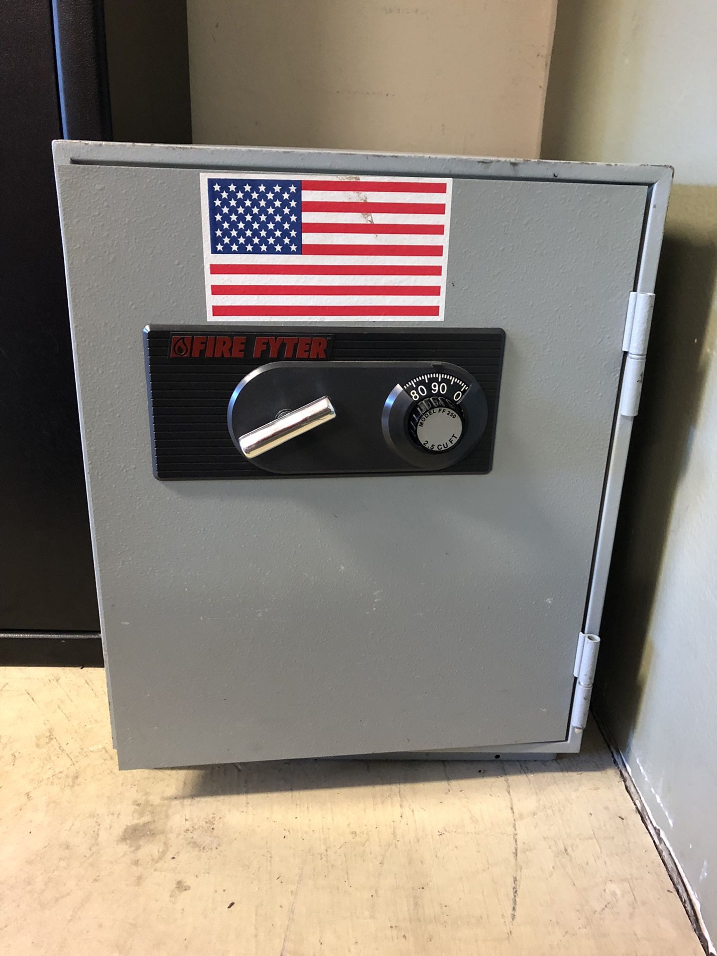 Fire Fyter Heavy Duty Safe Model FF 250