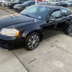 2012 Dodge Avenger 130k $3200