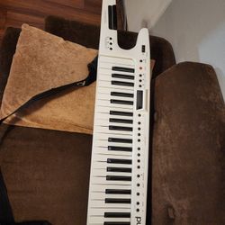 Roland AX-7 Keytar – White – 100% Fully Working