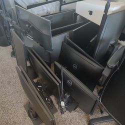 🖥️ **Computer Monitors For Sale! 🖥️**
