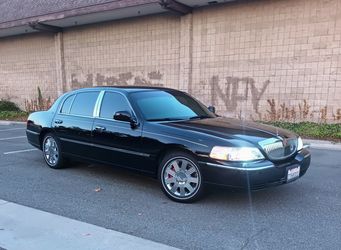2011 Lincoln Town Car