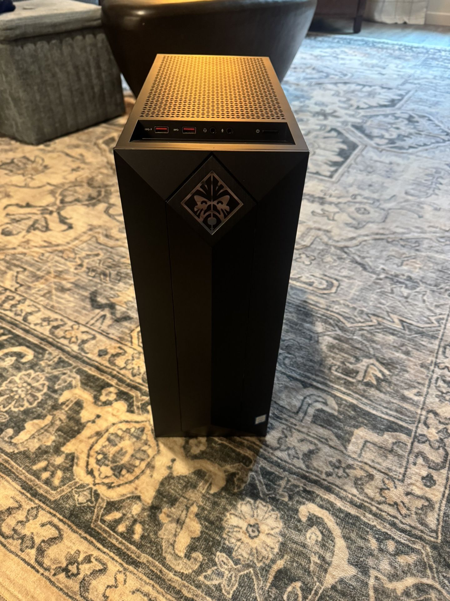 OMEN by HP Obelisk Desktop