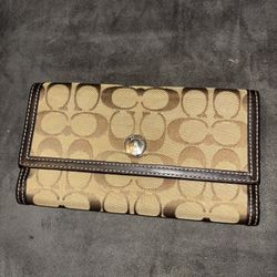 New Coach Wallet