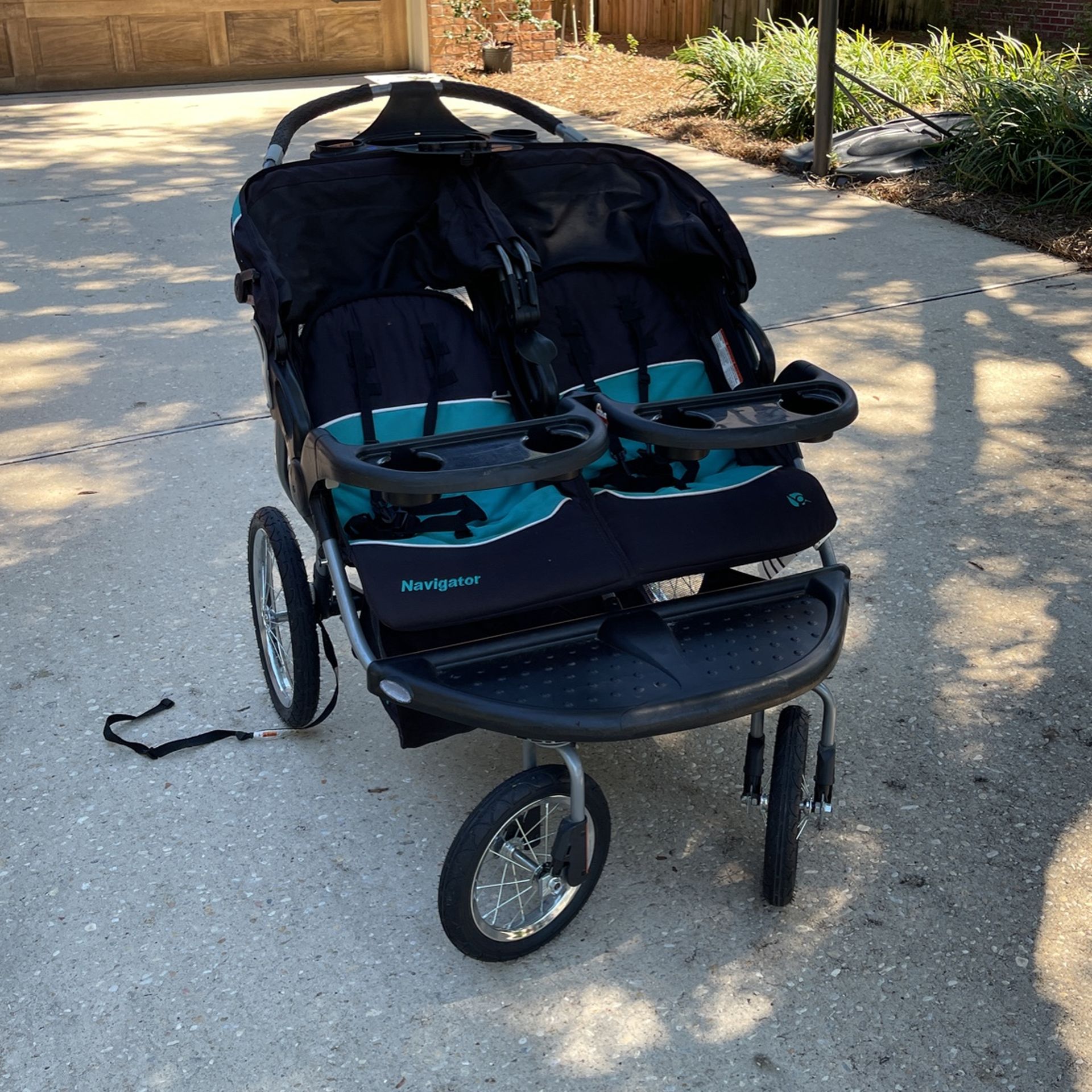 Babytrend  Navigator Double stroller 