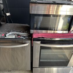 Stove, Microwave, Dishwasher Set