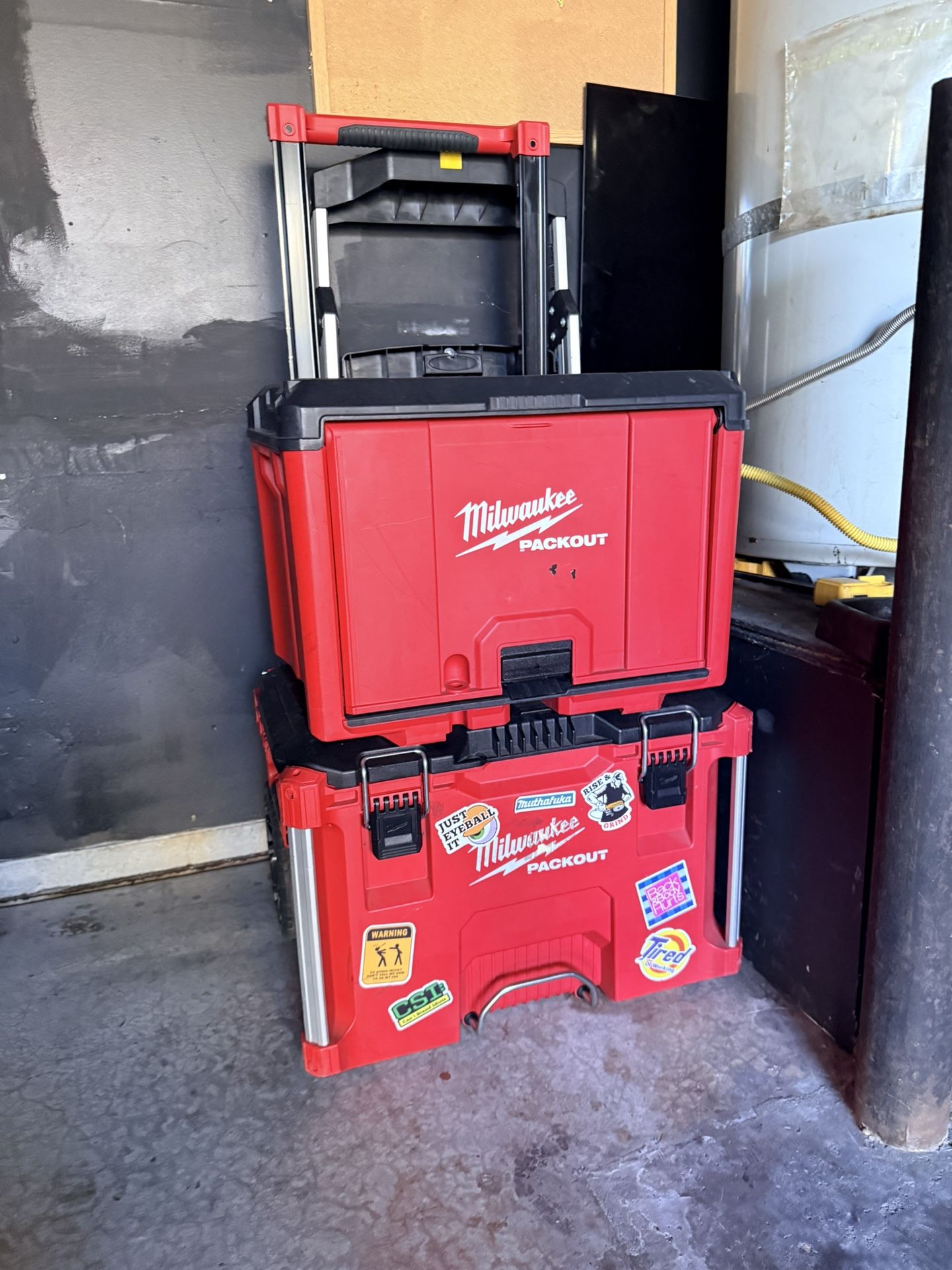 Milwuakee Packout Rolling Tool Box