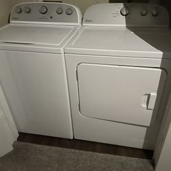 Washer & Dryer Set (Whirlpool)