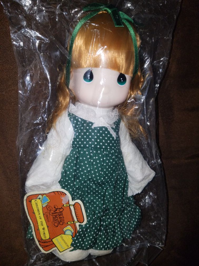 PRECIOUS MOMENTS CHILDREN OF THE WORLD IRELAND COLLECTIBLE DOLL