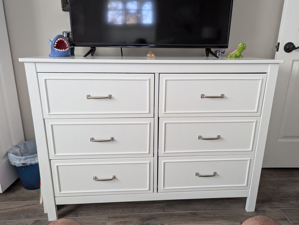 White Dresser Chest Of Drawers
