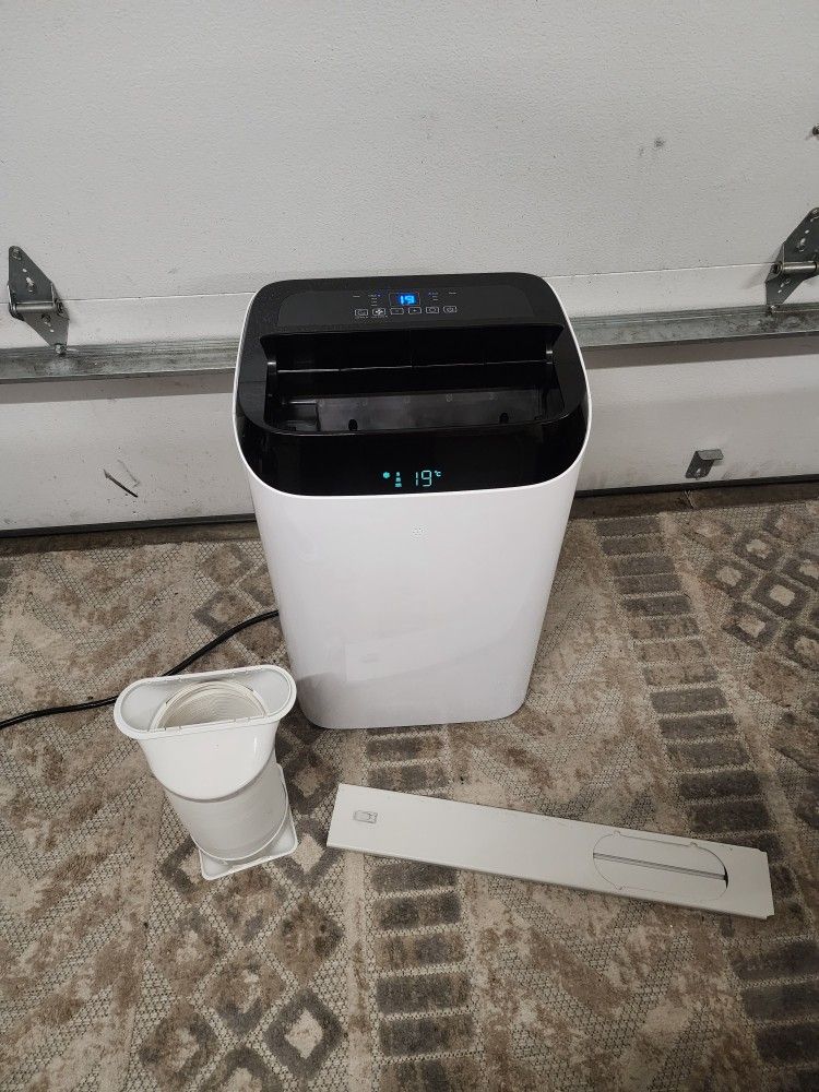 *** PORTABLE AIR CONDITIONER UNIT ***