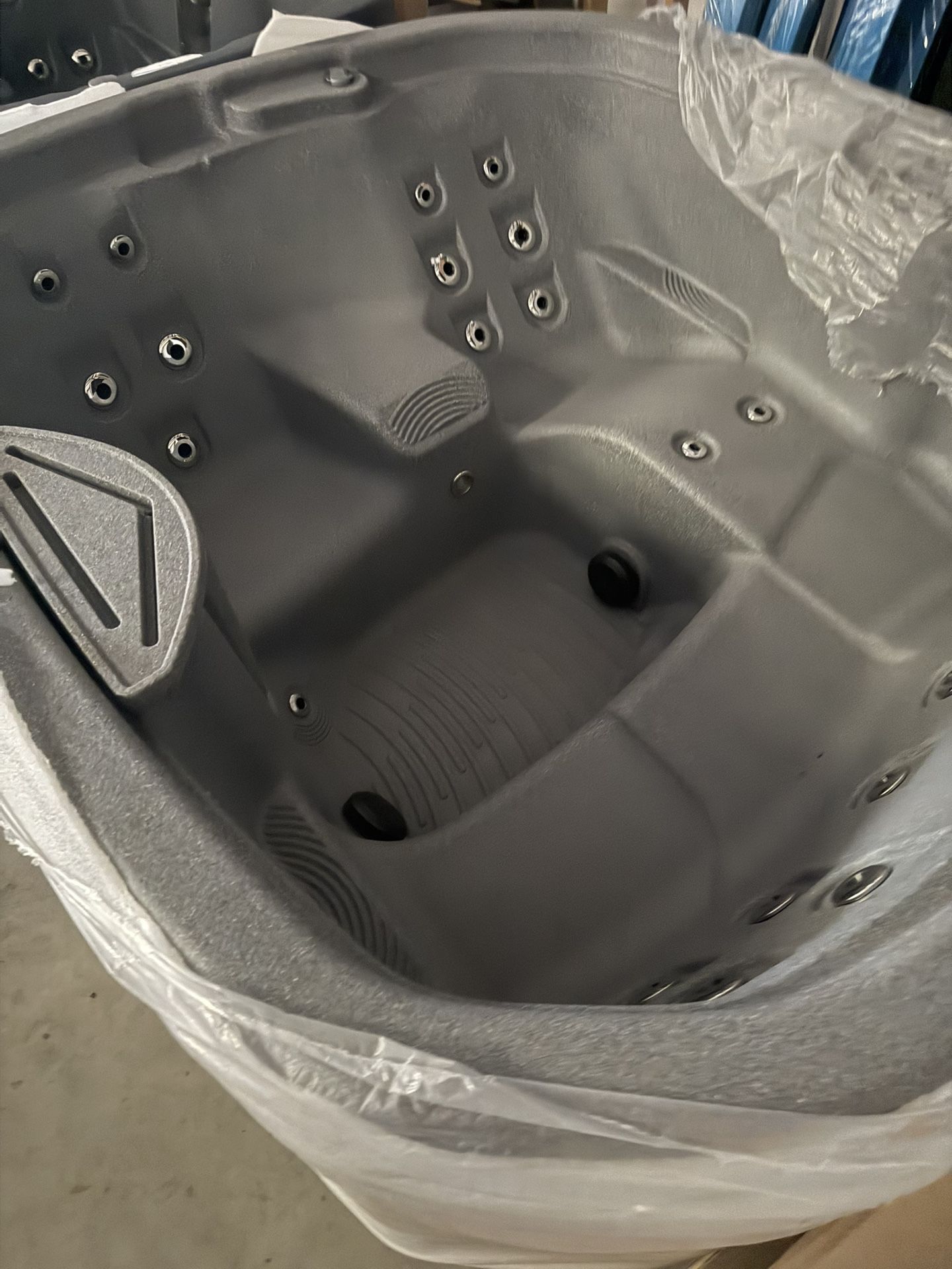 Hot Tub (Innova Spas: Monsoon)