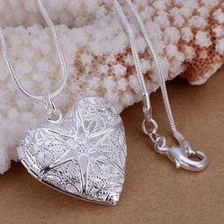 Heart locket pendant Necklace