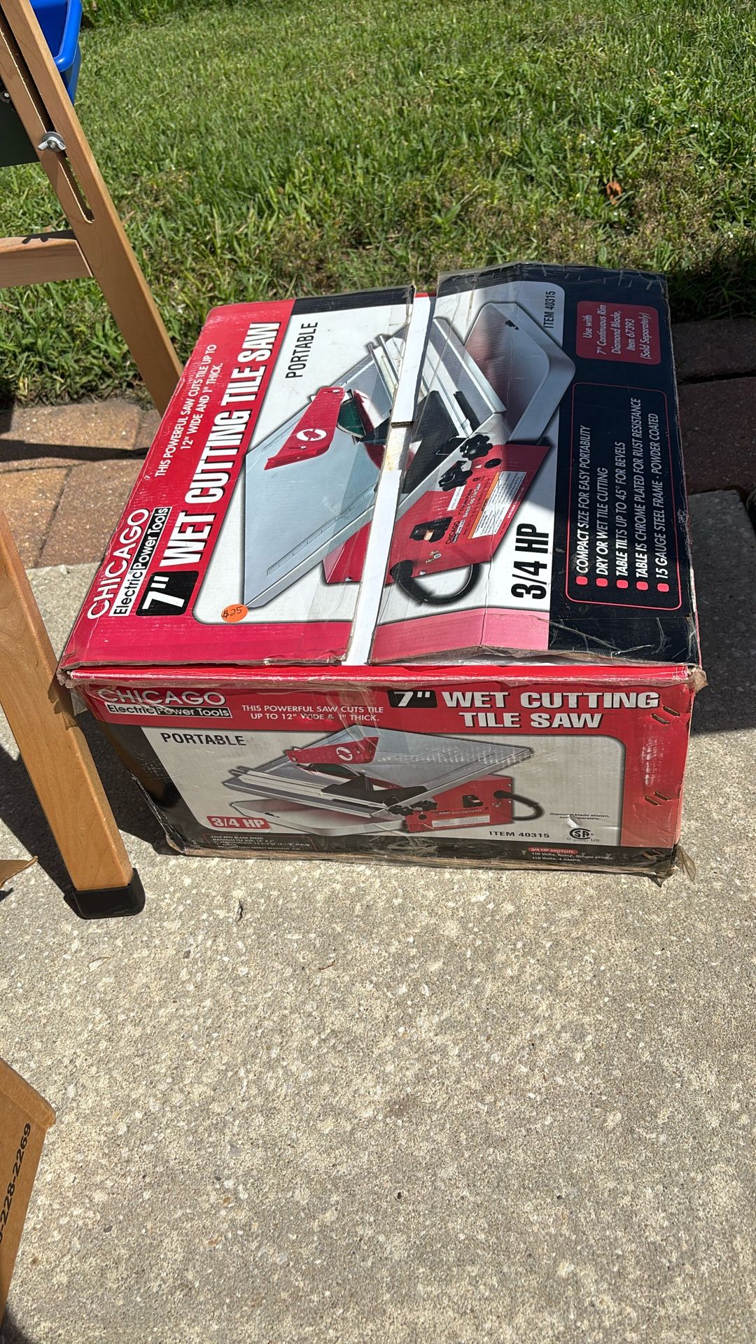Wet cutting Tile saw