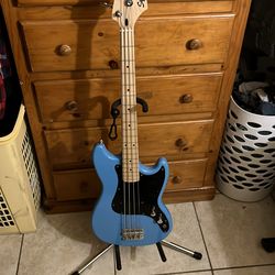 Squire bronco bass