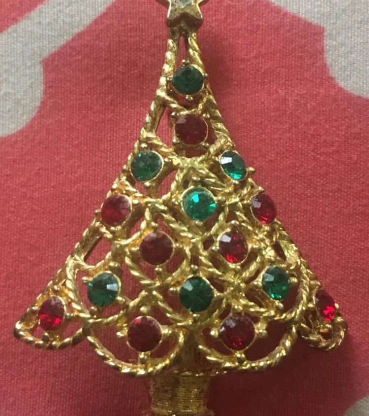 Vintage Gold Christmas Tree Brooch