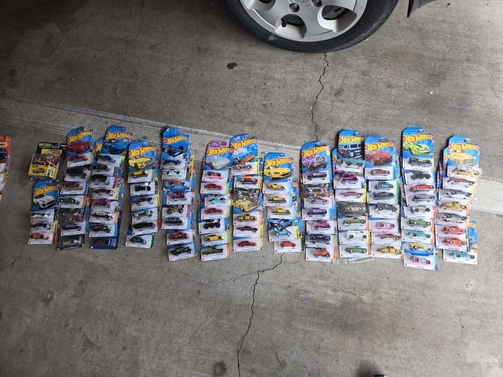 Hot Wheels / Matchbox Car