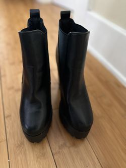 Koi Footwear combat Boots 