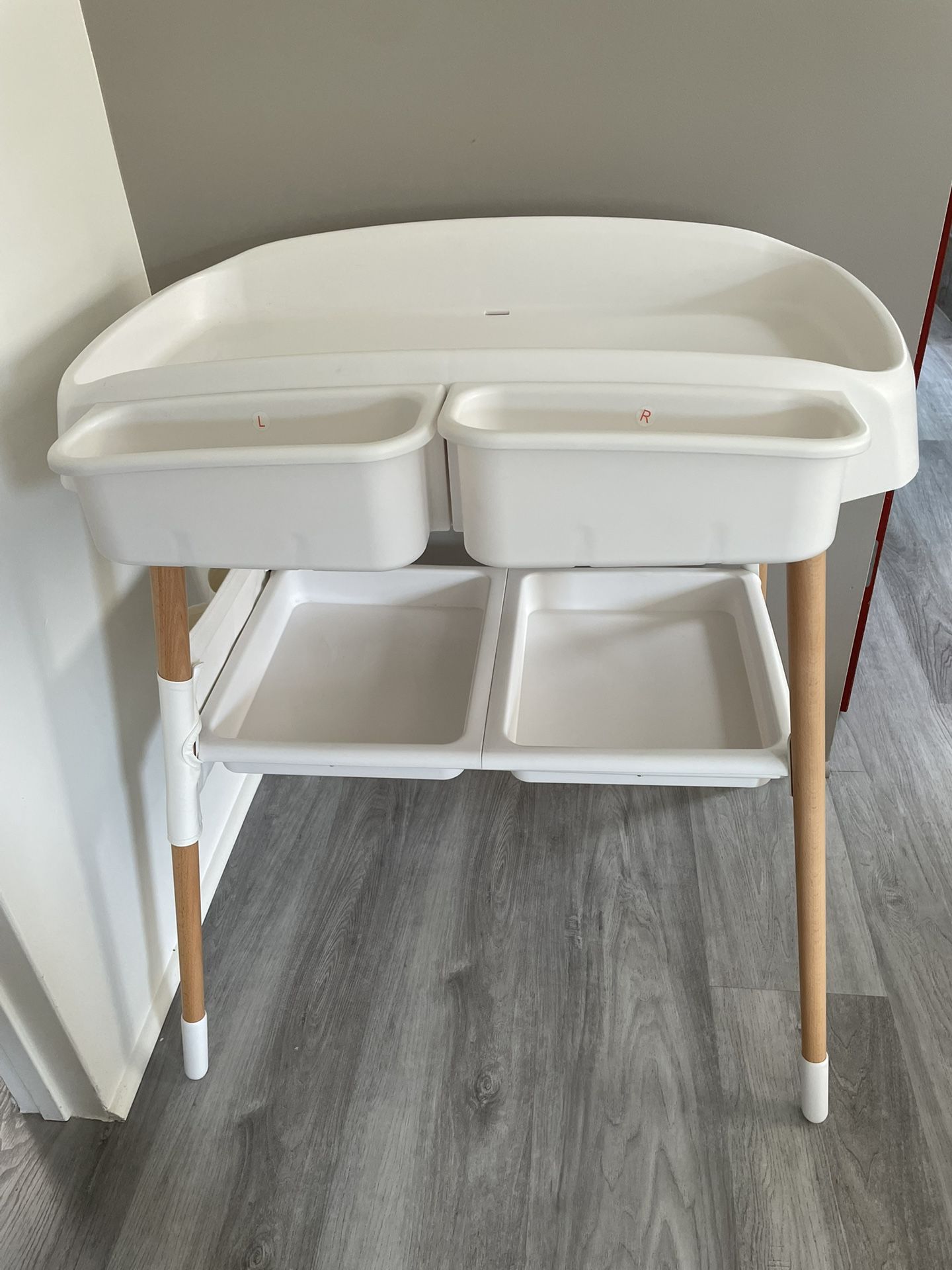 Portable Baby Changing Table Dresser Waterproof Diaper Changing Table Pads Height Adjustable Baby Changing Station for Infant and Newborn(White)