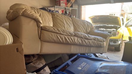 Couch. White.