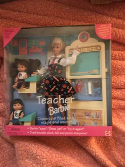 Teacher Barbie Doll Rare 1985 .