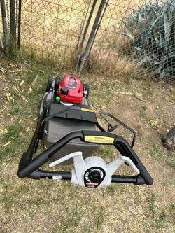 Honda 21 in. Nexite Variable Speed 4 in 1 Gas Walk Behind Self Propelled Mower with Select Drive Control for Sale in Inglewood CA OfferUp