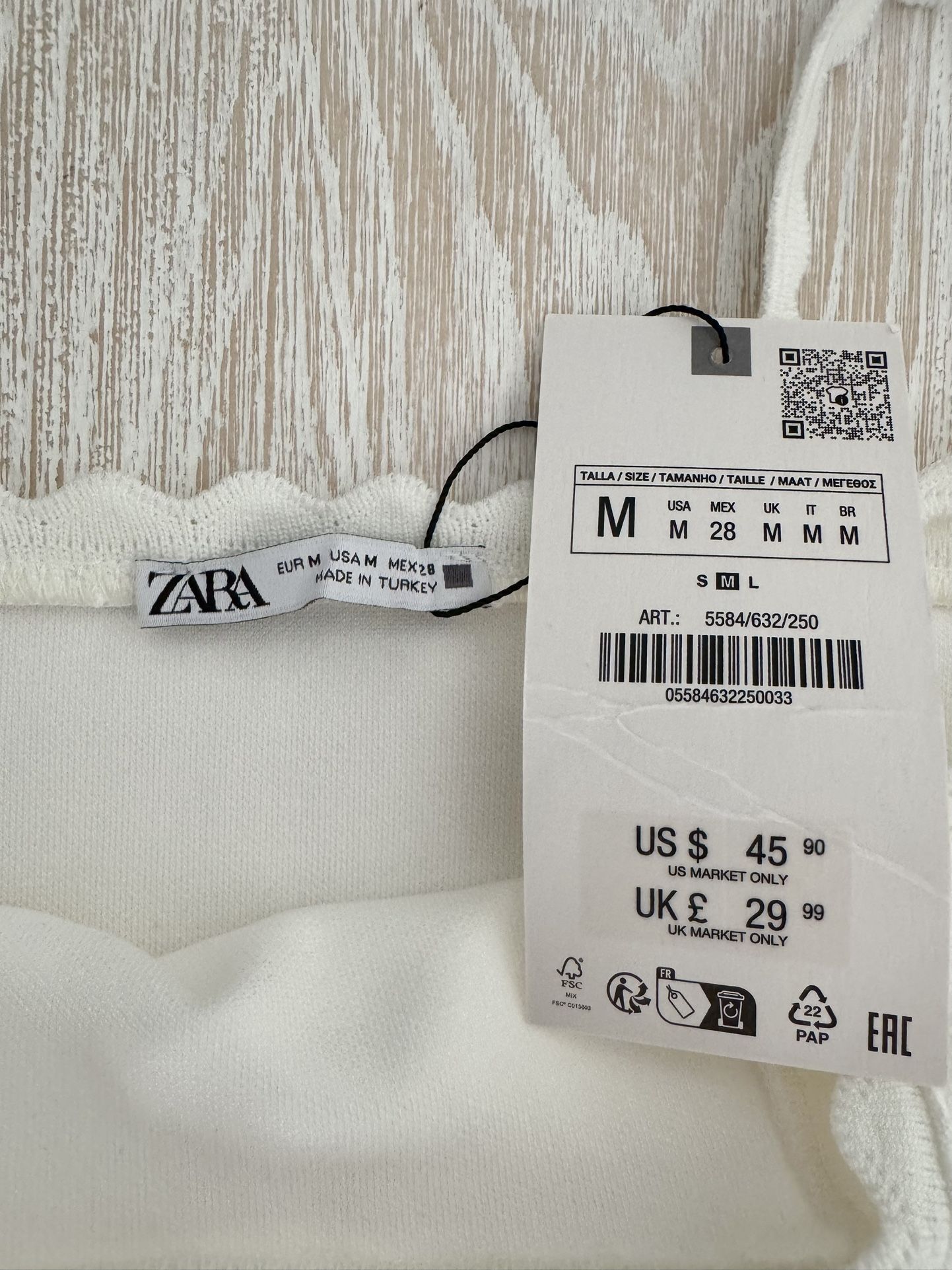 Zara - White Stretch Knit Skater Dress, Medium