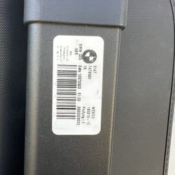 OEM Retractable Cargo Cover For BMW  X5  X6 GO5 .  Color Black New No Damage.