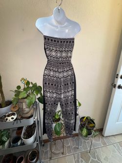 Woman jumpsuit with pockets