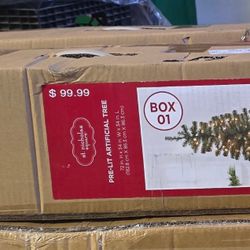 6ft Prelit Christmas Tree