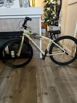 BMX Wheelie bike