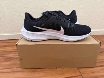 Nike Running Sneakers Black and White
