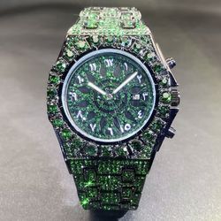 New! Unworn! Men’s Luxury Stainless Steel lced Out Wristwatch