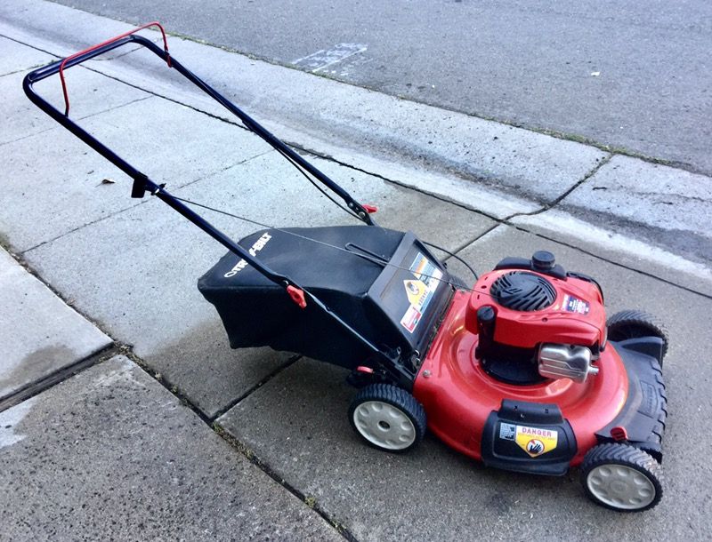 Lawn mower Troy Bilt tb110 little used
